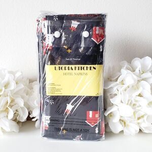 Utopia Kitchen Hotel Napkings Black Christmas Set of 12 NWT